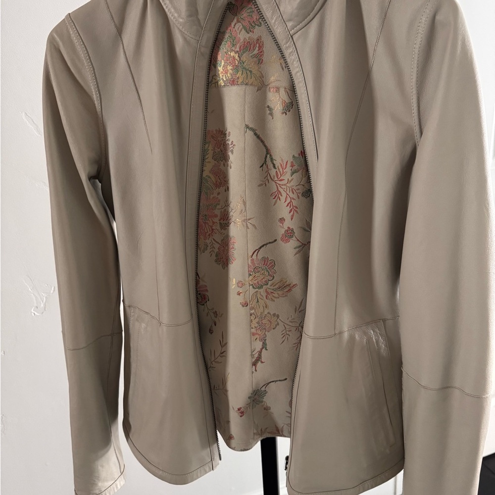 Overland Reversible Tan Leather and floral suede Jacket with Tailored Fit